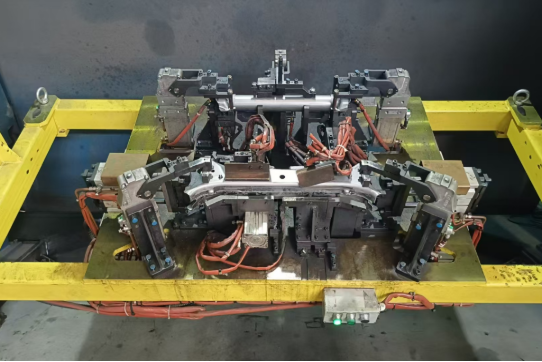 自动化焊接夹具案例3