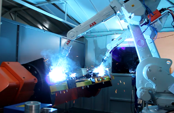 弧焊双机器人工作站案例4